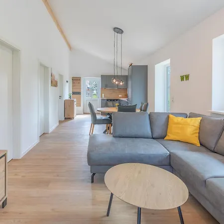 Huus Schopp Vakantiehuis Kating