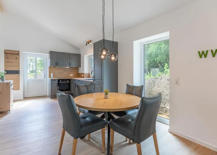 Huus Schopp * Kating